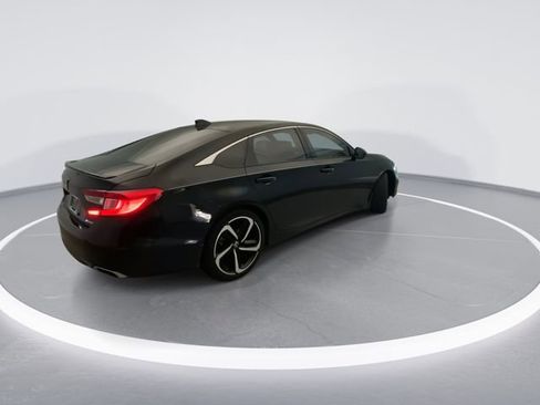 Used 2022 Honda Accord Sport image 6