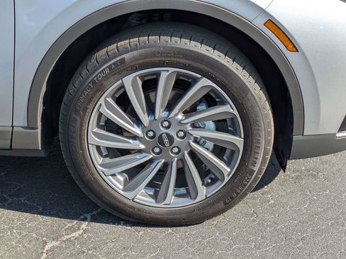 Used 2023 Lincoln Corsair Reserve w/ Equipment Group 201A AWD/4WD image 11