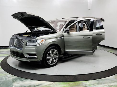Used 2019 Lincoln Navigator Reserve w/ Cargo Package image 9