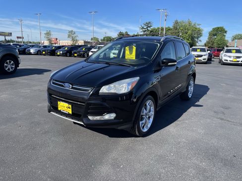 Used 2016 Ford Escape Titanium AWD/4WD image 4