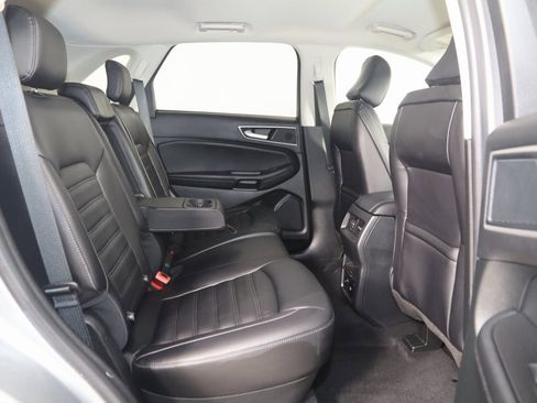 Used 2024 Ford Edge SEL w/ Convenience Package image 12