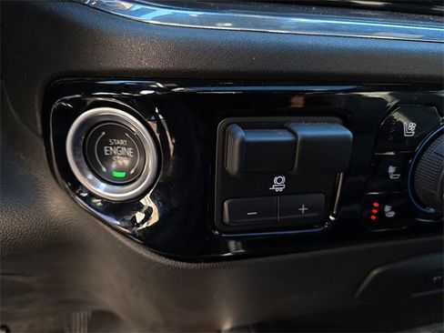 Used 2024 Chevrolet Silverado 2500 High Country w/ High Country Premium Package image 23