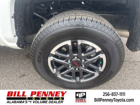 Used 2025 Toyota Tacoma TRD Sport w/ TRD Sport Upgrade Package image 13