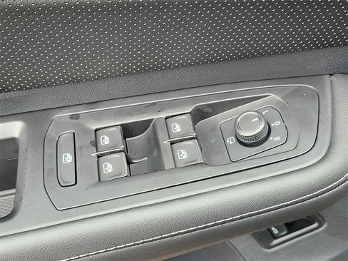 New 2025 Volkswagen Atlas SEL Premium R-Line image 4