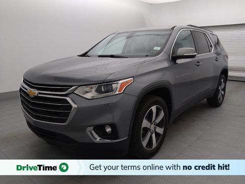 Used 2021 Chevrolet Traverse LT w/ LT Premium Package image 1