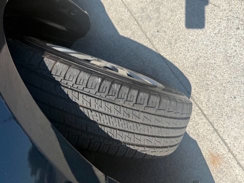 Used 2012 Toyota Camry LE image 25