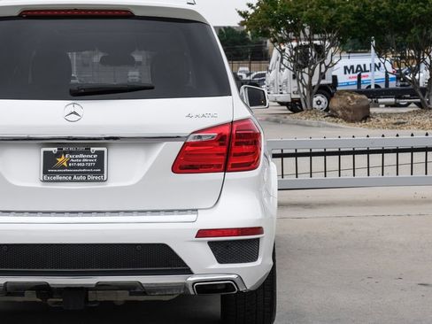Used 2015 Mercedes-Benz GL 550 4MATIC image 49