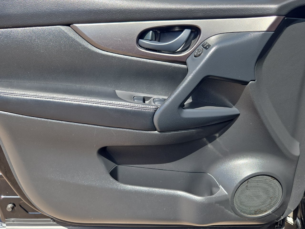 Used 2021 Nissan Rogue Sport S FWD image 26