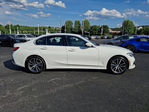Used 2019 BMW 330i xDrive Sedan w/ Convenience Package AWD/4WD image 9
