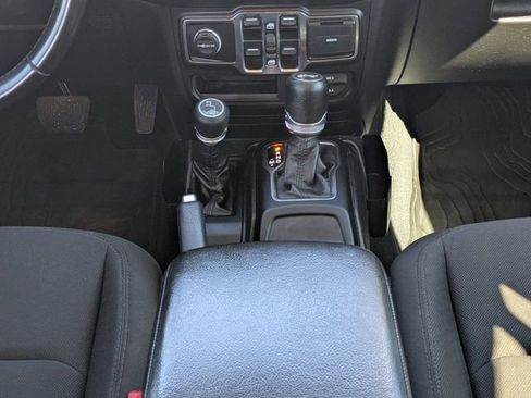 Used 2020 Jeep Wrangler Unlimited Sport S image 18