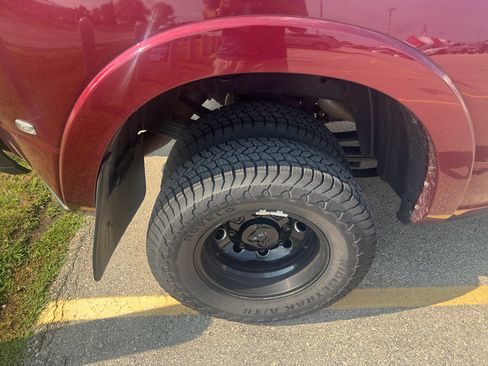 Used 2022 RAM 3500 Laramie w/ Night Edition AWD/4WD image 7