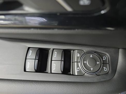 New 2025 Chevrolet Suburban Premier w/ Sun And Tow Package image 30