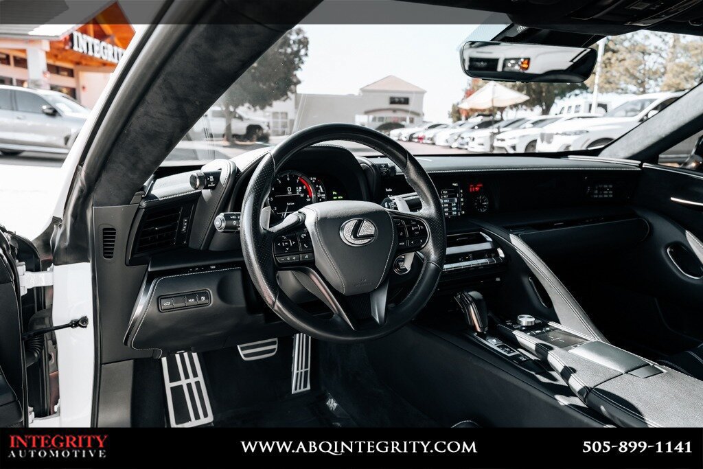 Used 2018 Lexus LC 500 Coupe w/ Touring Package RWD image 17
