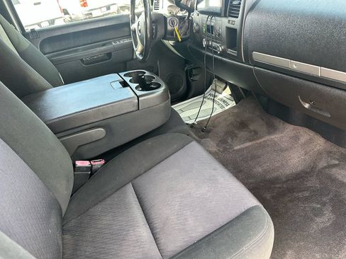Used 2010 Chevrolet Silverado 1500 LT w/ Power Pack Plus AWD/4WD image 17