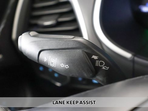 Used 2020 Ford Edge SEL w/ Convenience Package image 3