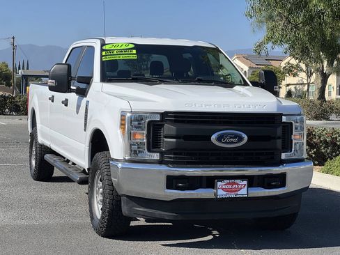 Used 2019 Ford F250 XL w/ Power Equipment Group AWD/4WD image 2