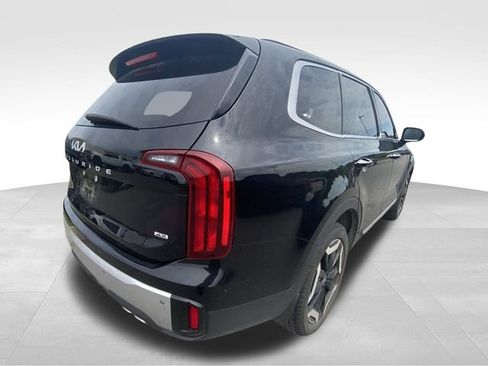Used 2024 Kia Telluride S AWD/4WD image 9