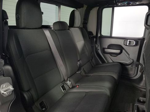 Used 2021 Jeep Gladiator Sport AWD/4WD image 16