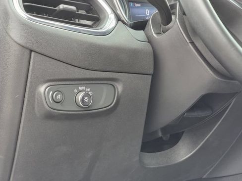 Used 2023 Chevrolet Equinox LT w/ Driver Convenience Package FWD image 19