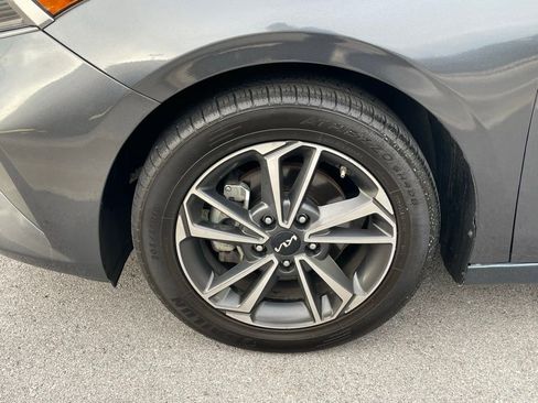 Certified 2023 Kia Forte LXS image 31