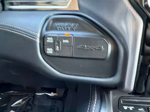 Used 2019 RAM 2500 Limited AWD/4WD image 36