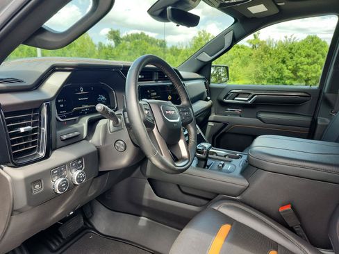 Certified 2024 GMC Sierra 1500 AT4 w/ Technology Package AWD/4WD image 17