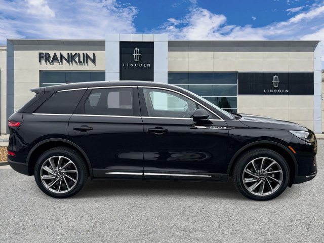 Certified 2023 Lincoln Corsair AWD w/ Equipment Group 101A image 8