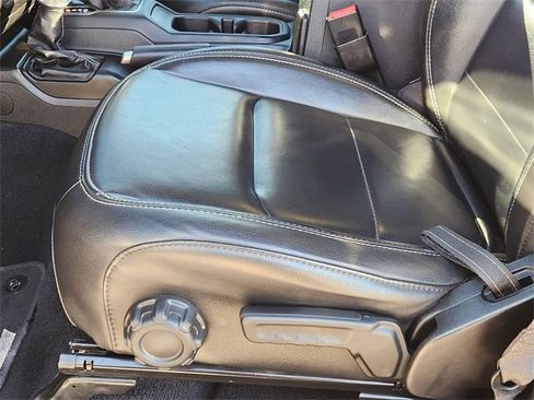 Used 2021 Jeep Gladiator Overland image 23