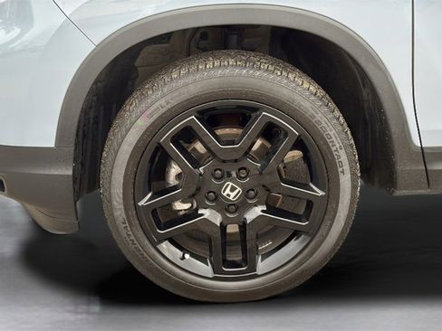 Used 2024 Honda Passport Black Edition image 9