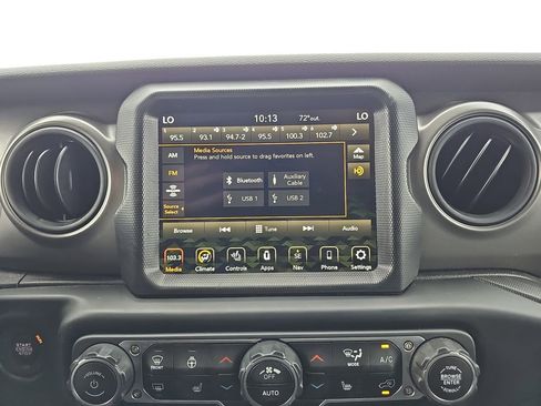 Used 2023 Jeep Wrangler Unlimited w/ Cold Weather Group AWD/4WD image 27