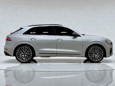 Used 2024 Audi SQ8 Prestige w/ Prestige Package image 23