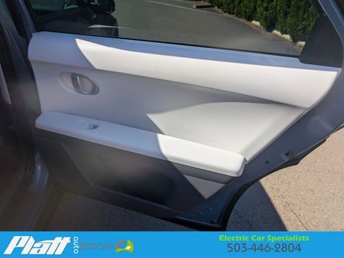 Used 2024 Hyundai Ioniq 5 SEL image 13