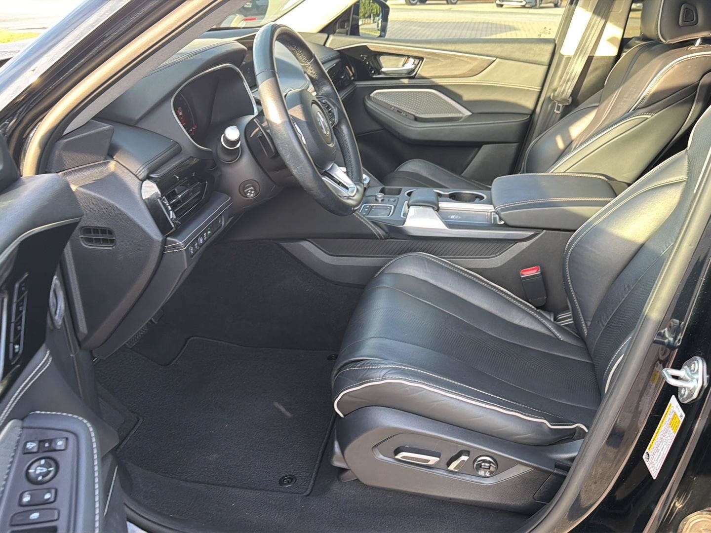 Used 2023 Acura MDX w/ Advance Package AWD/4WD image 10