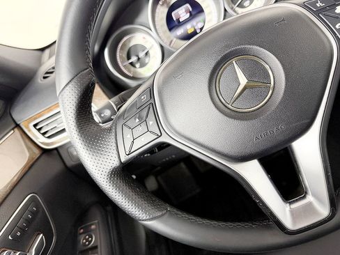 Used 2014 Mercedes-Benz E 350 Sedan image 54