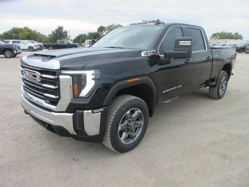 New 2026 GMC Sierra 2500 SLE w/ SLE Value Package; image 11