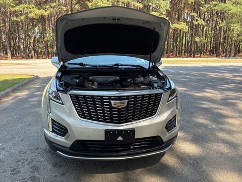 Used 2020 Cadillac XT5 Premium Luxury AWD/4WD image 21
