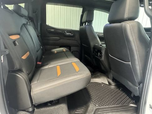 Used 2023 GMC Sierra 1500 AT4 w/ AT4 Premium Package AWD/4WD image 18