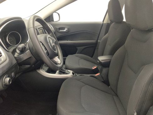 Used 2018 Jeep Compass Sport FWD image 17