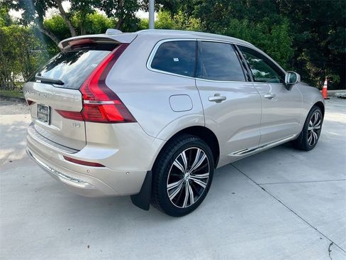 Used 2023 Volvo XC60 B5 Plus w/ Protection Package Premier image 7