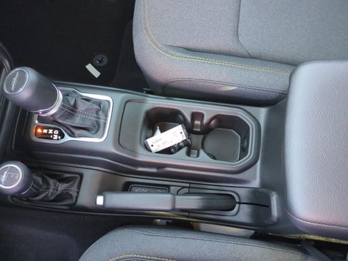 New 2026 Jeep Gladiator Sport image 15