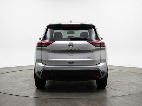 Used 2025 Nissan Rogue SV image 7