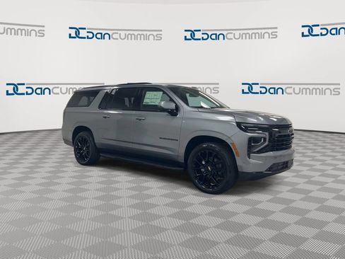 New 2026 Chevrolet Suburban RST w/ RST Capability Package AWD/4WD image 2