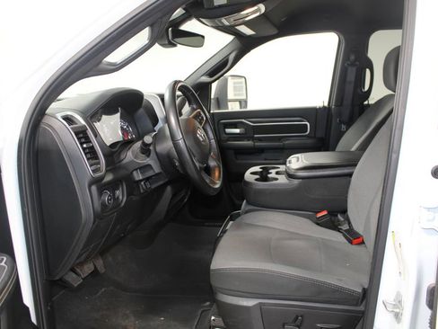 Used 2024 RAM 3500 Big Horn image 19