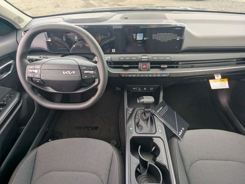 New 2026 Kia K4 FWD image 15