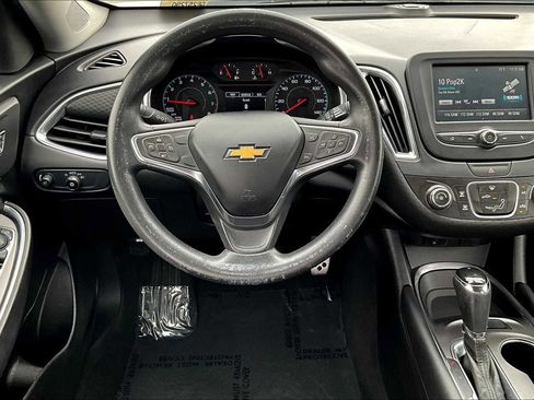 Used 2016 Chevrolet Malibu LT image 5