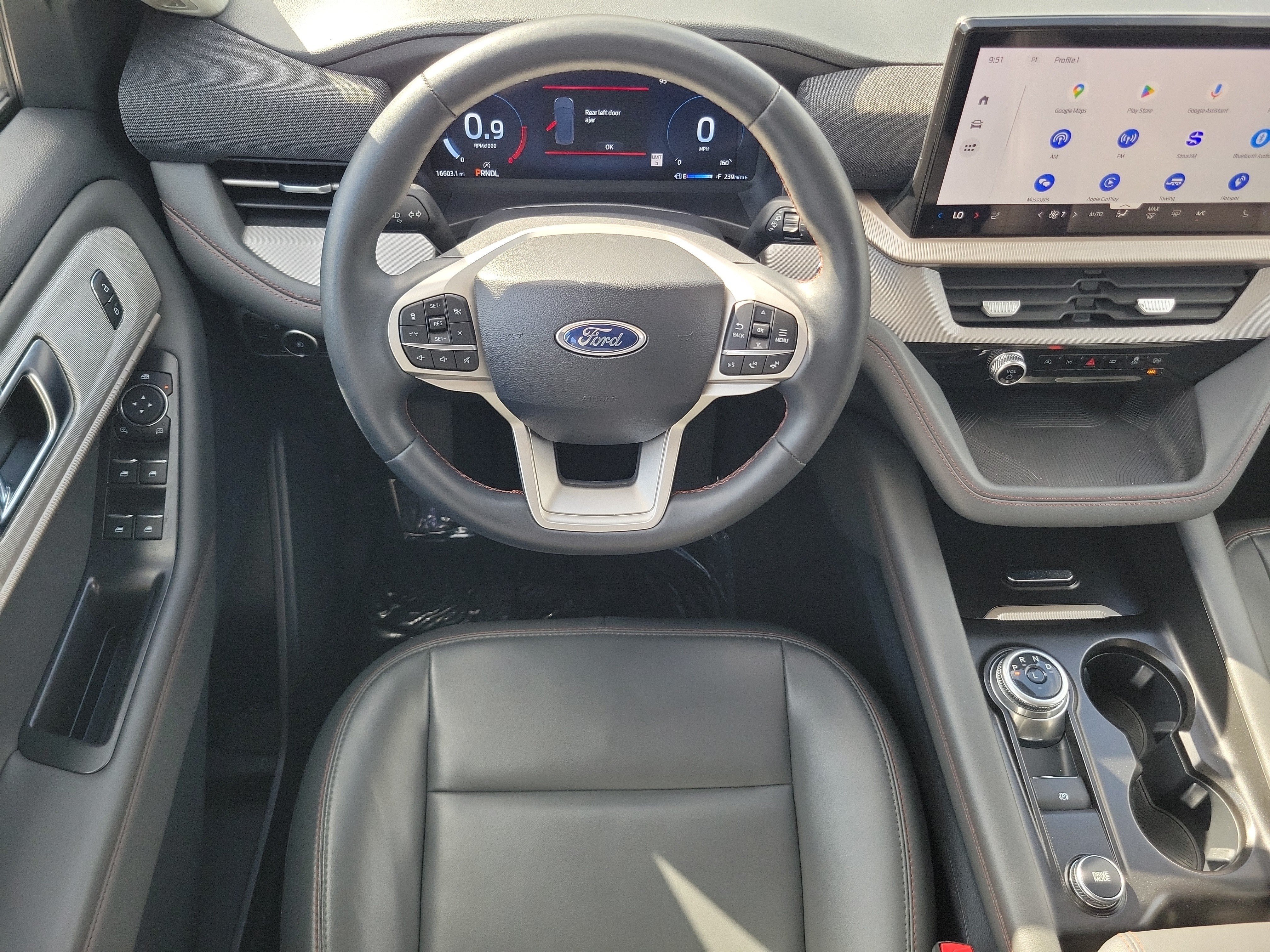 Certified 2025 Ford Explorer Active w/ Active Comfort Package RWD image 18
