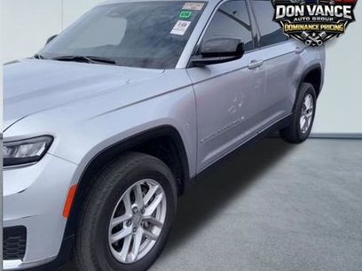Used 2024 Jeep Grand Cherokee L Laredo