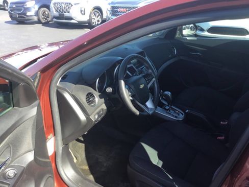 Used 2013 Chevrolet Cruze LT FWD image 9