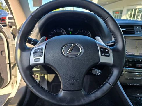 Used 2015 Lexus IS 250C w/ Luxury Package RWD image 27
