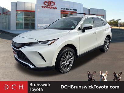 Used 2022 Toyota Venza XLE